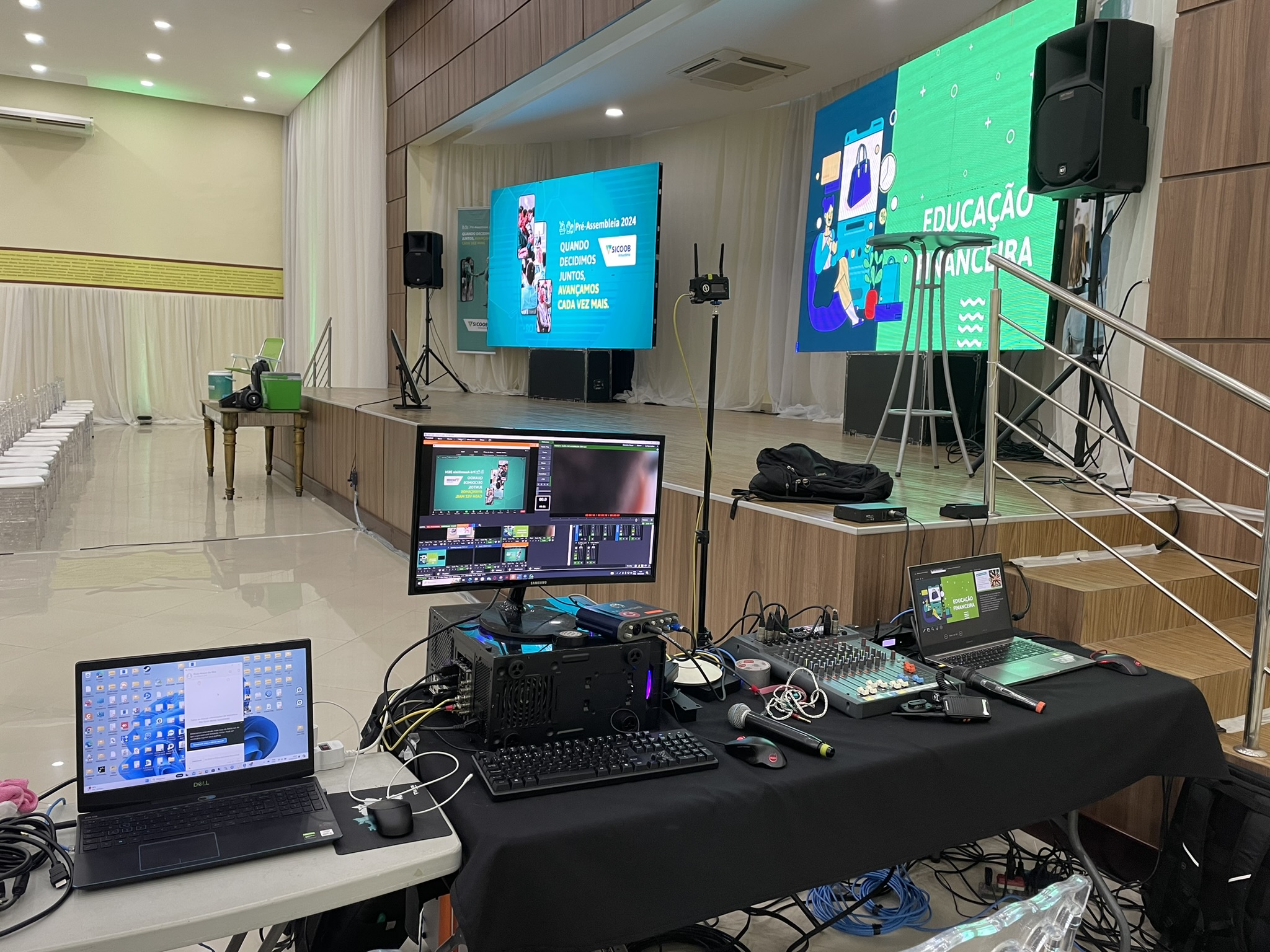 Painel de LED em evento empresarial
